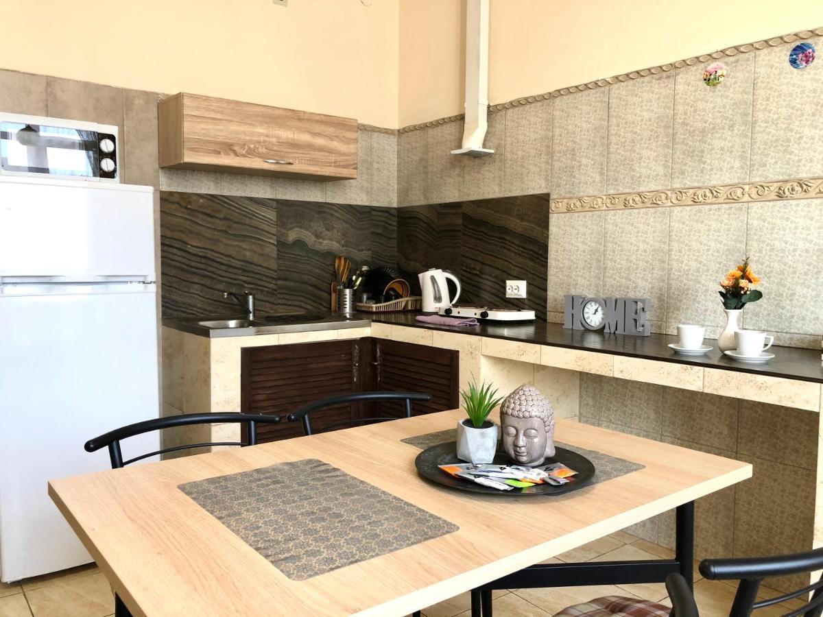 Modern Aparthotel Near Metro Pecherska Kiev Luaran gambar